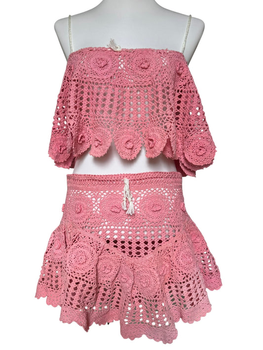 Mini crochet skirt in pink