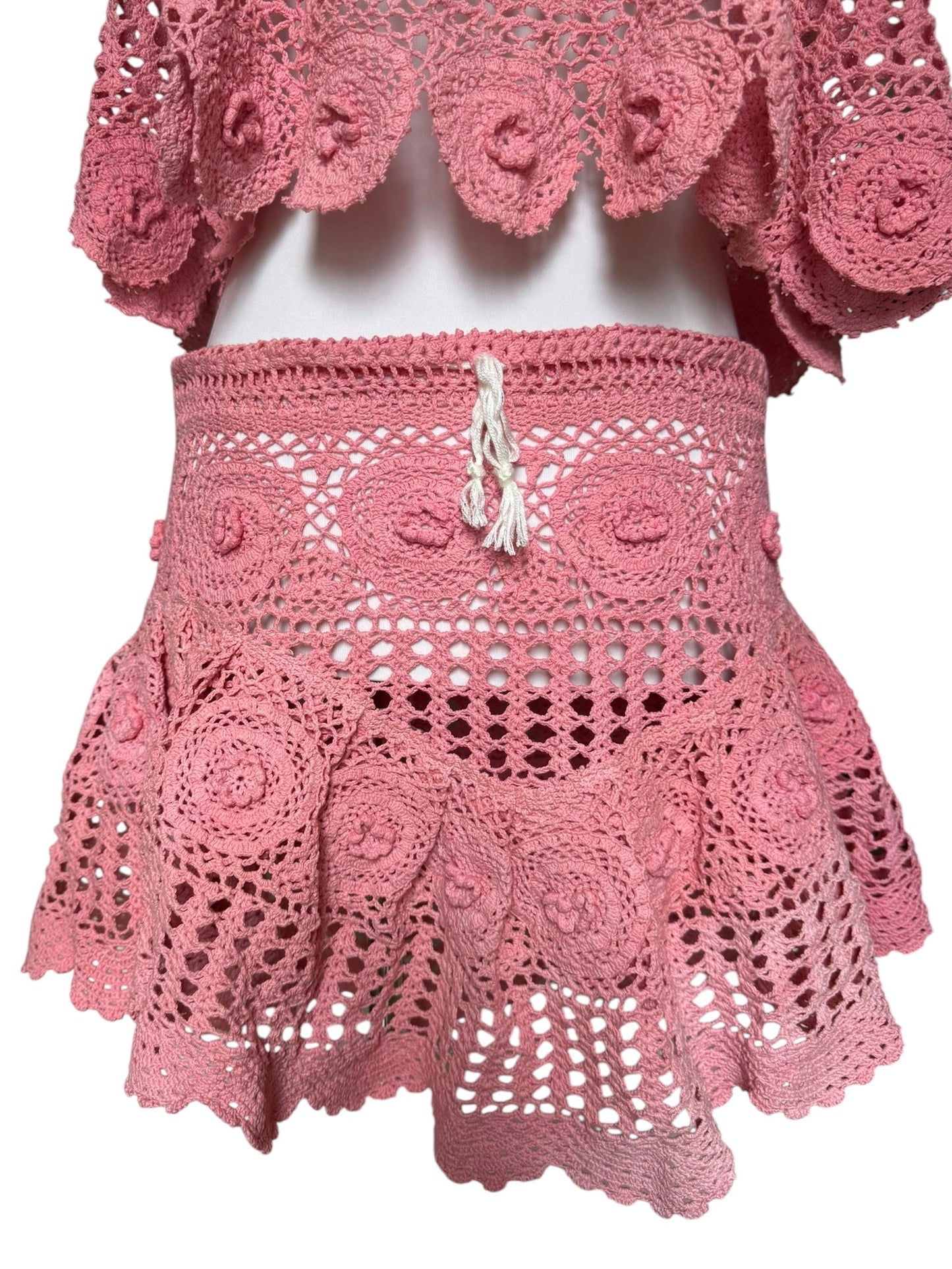 Mini crochet skirt in pink