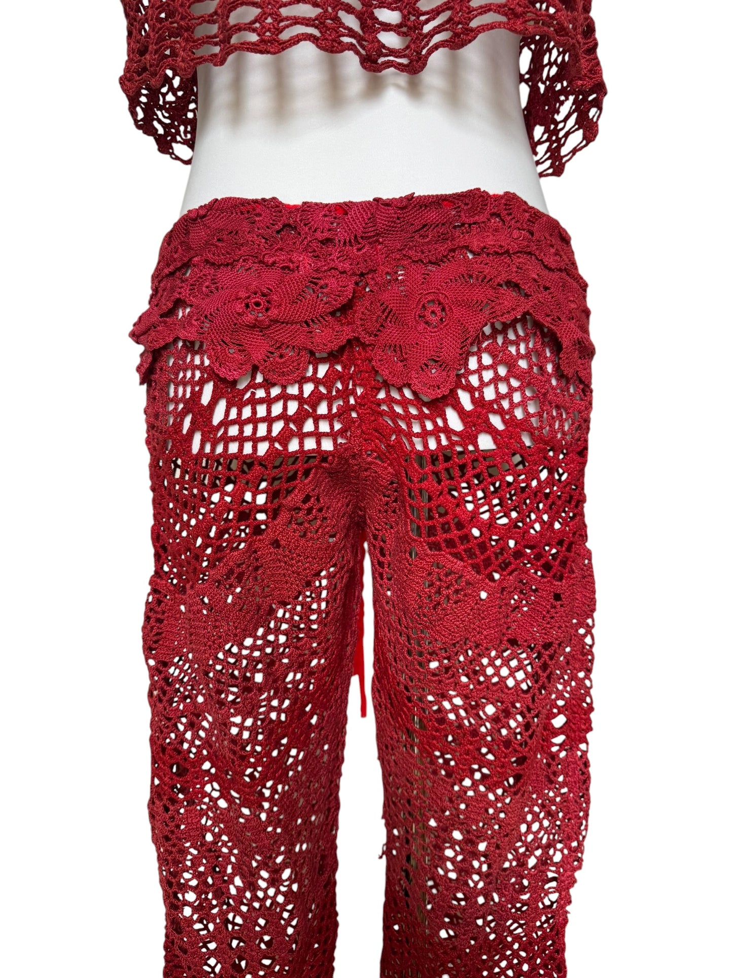 Crochet drawstring trousers in red