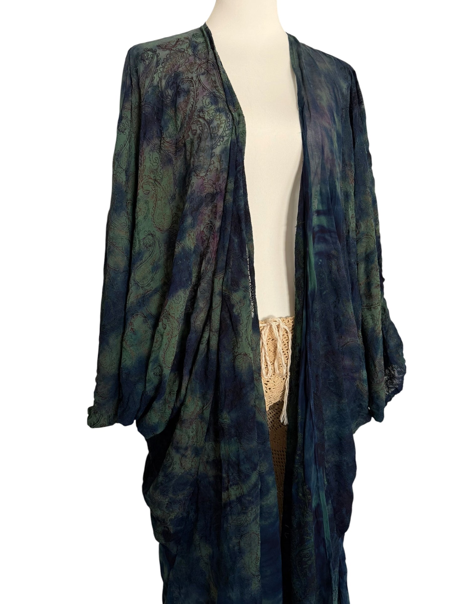 Vintage silk kimono with phantom sleeves