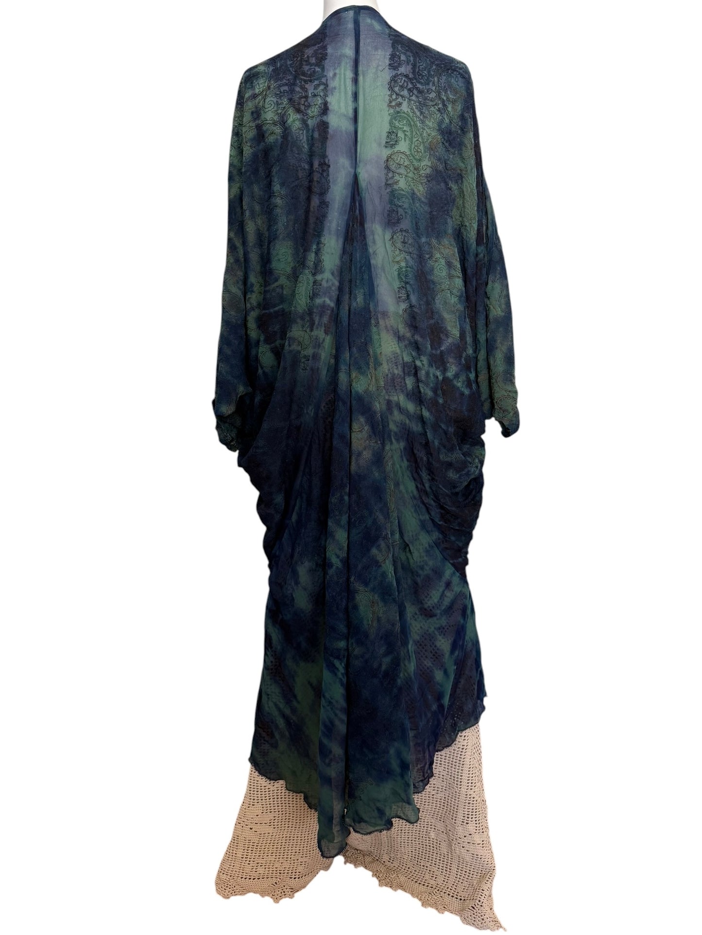 Vintage silk kimono with phantom sleeves