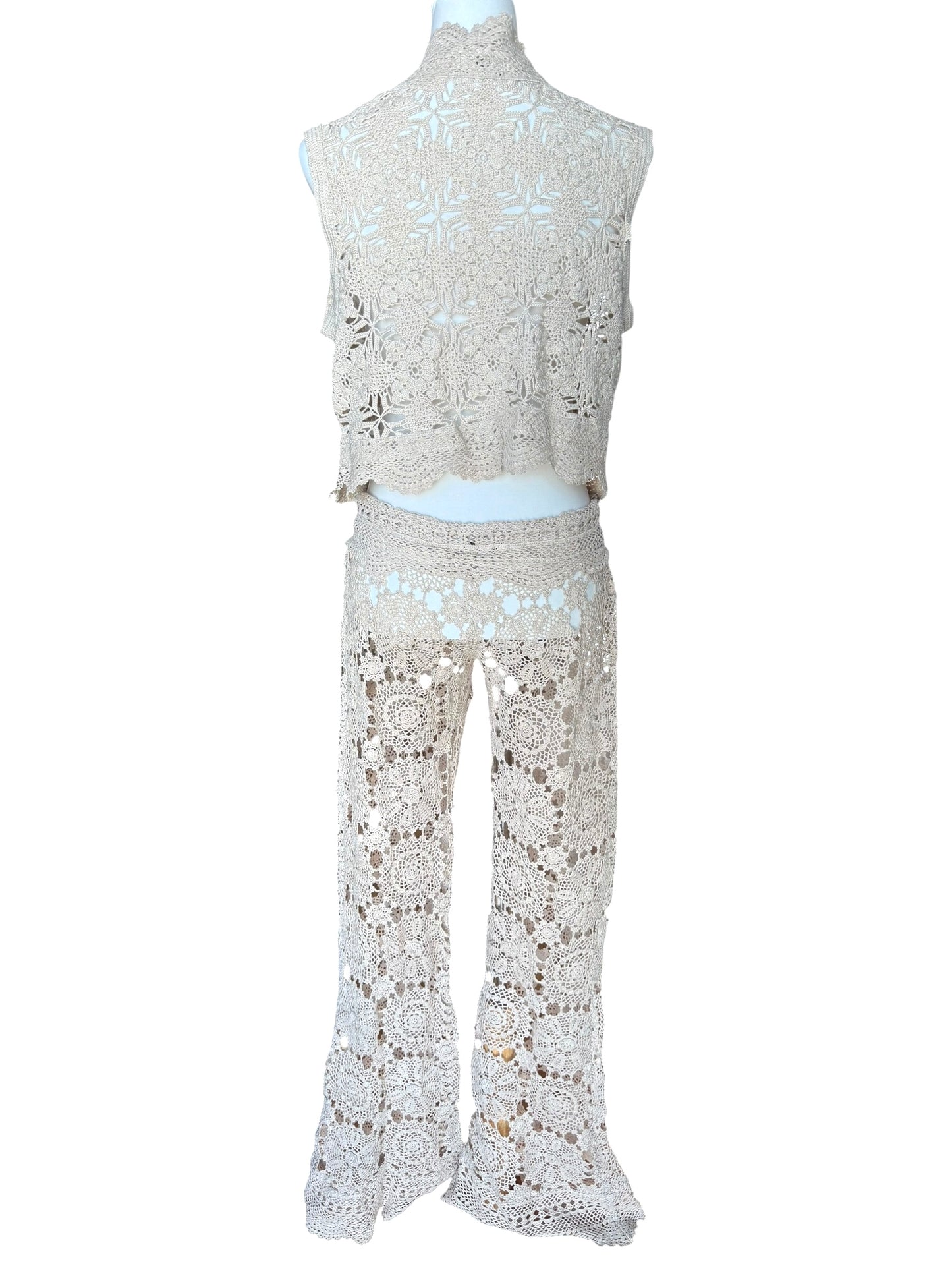 Beige crochet top with laces