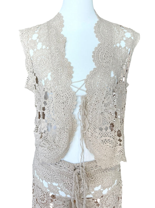 Beige crochet top with laces
