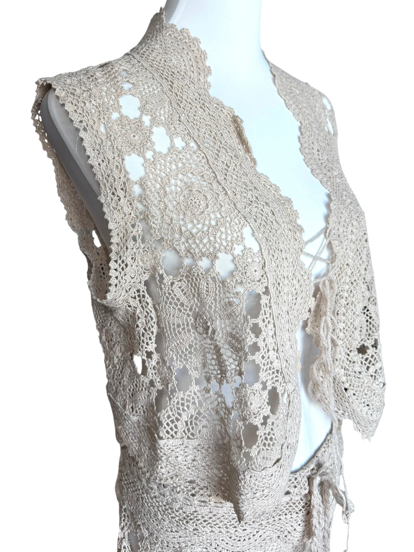 Beige crochet top with laces