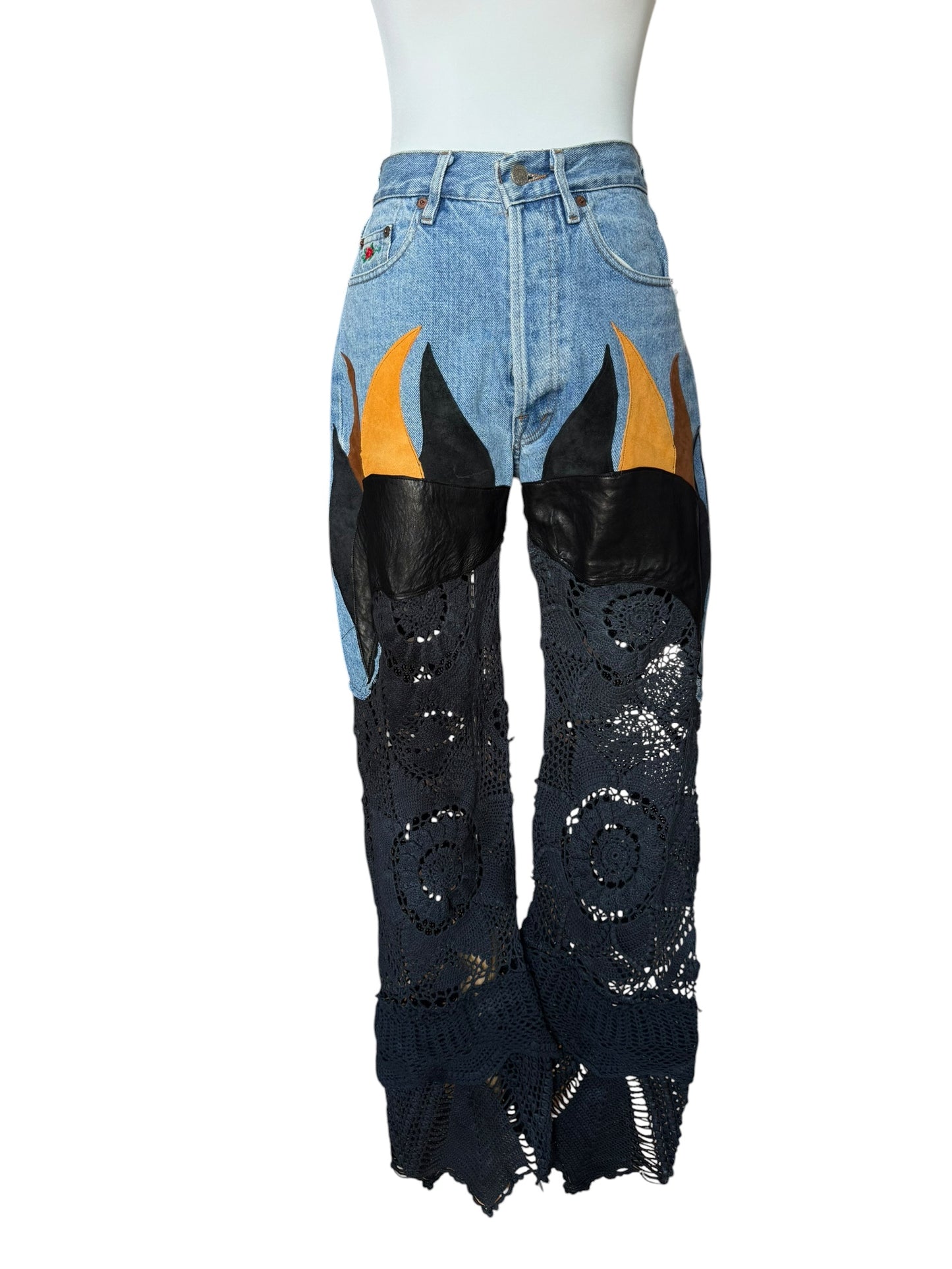 Flare denim in leather and black crochet