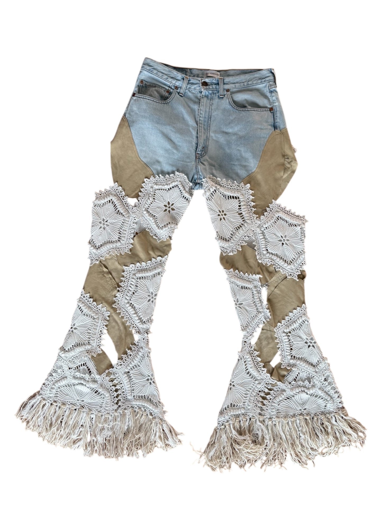 Denim in leather and crochet