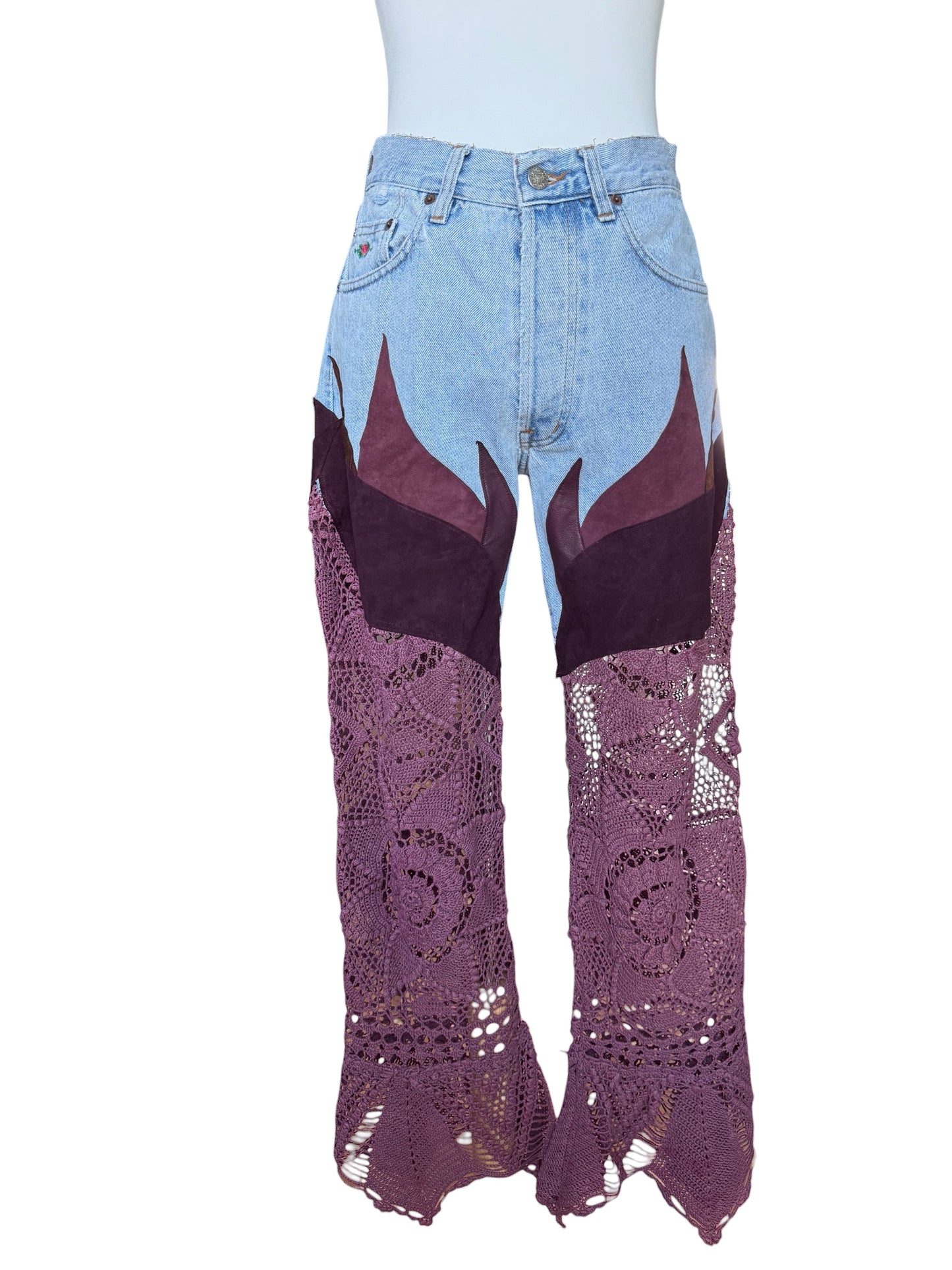 Flare denim in leather and burgundy crochet